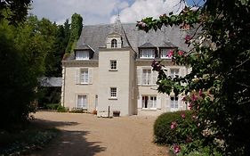 Logis Manoir De La Giraudiere